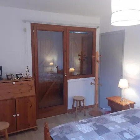 Avec Sdb, Wc Et Entree Independantes Pour Les Locataires شقة فندقية لا بلاني